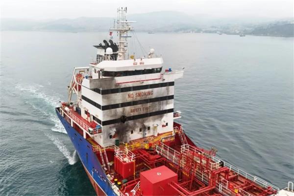 Ukrayna'nın Odessa açıklarında vurulan tanker Ata Voyager İstanbul'da