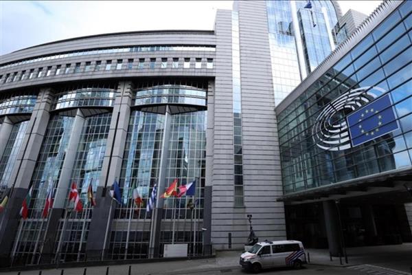 Avrupa Parlamentosu, yeni tarife kararının ardından AB-ABD ticaret anlaşmasını onaylamayacak