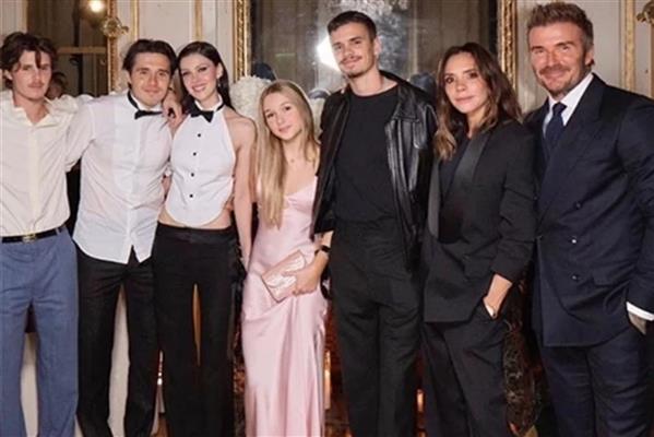 Beckham ailesindeki krizin yeni perdesi, Brooklyn Beckham annesi Victoria Beckham'ı topa tuttu