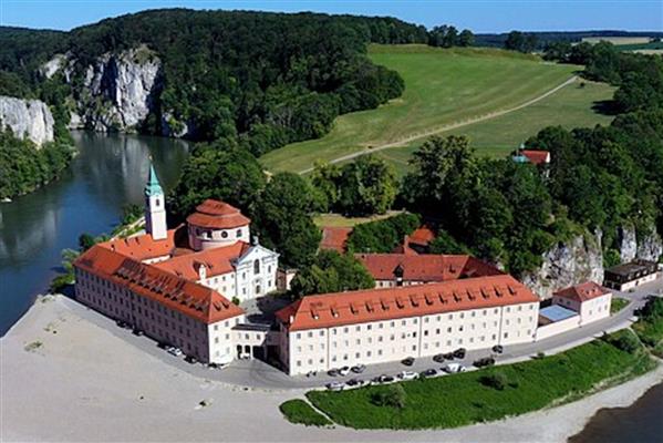 Dünyanın en eski manastır bira fabrikası satılıyor