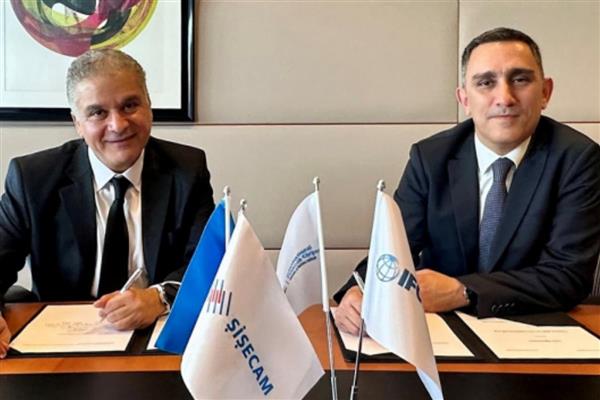 IFC, Şişecam'a 435 milyon euroluk finansman paketi sağladı