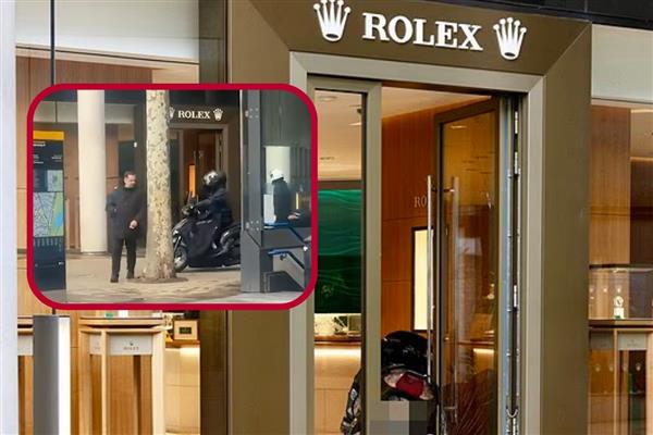 Londra Knightsbridge'teki Rolex mağazası motosikletli şüpheliler tarafından silahlı soyguna uğradı