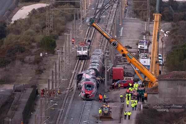 İspanya'da iki gün arayla ikinci tren kazası; 1 ölü, 37 yaralı