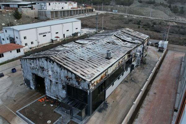 Çorum'daki lavaş fabrikası yangında kül oldu