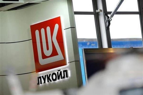 Lukoil, uluslararası varlıklarını Amerikan şirket Carlyle'ye satmak için anlaşma yaptı