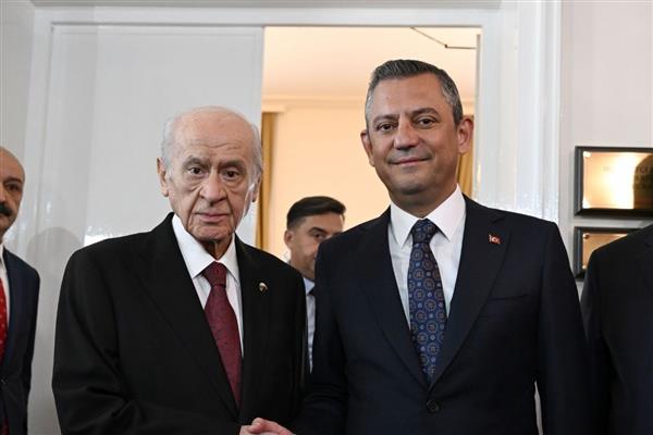MHP lideri Bahçeli, CHP Genel Başkanı Özel'i aradı, teşekkür etti