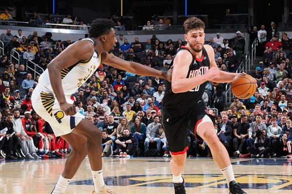 Alperen Şengün 39 sayı 16 ribauntla Rockets'ı Pacers deplasmanında zafere taşıdı