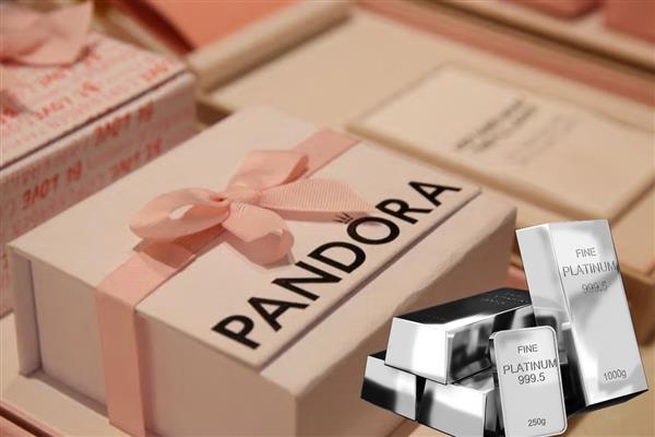 Pandora artan gümüş fiyatlarının baskısını platin kaplamalı bileziklerle hafifletmeyi hedefliyor