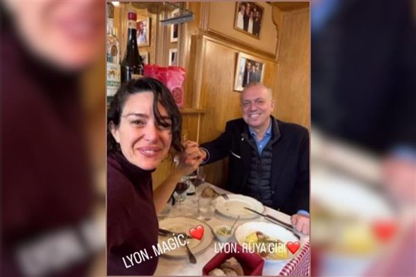 Cem Uzan ve Yasemin Sadıkoğlu aşklarını yeni karelerle ilan etti