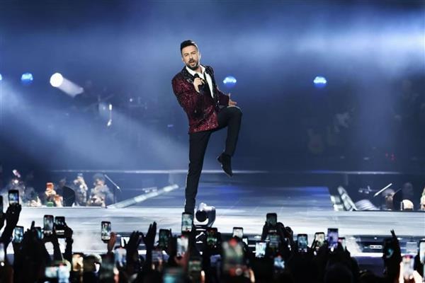 Rekor konser maratonunun ardından Tarkan ailesine kavuştu ve Türkiye'ye teşekkür mesajı yayınladı