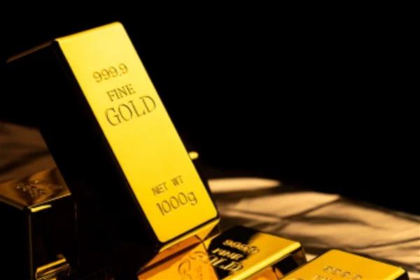 Ons altın 5 bin doların üzerinde tutunurken gram altın 7 bin liranın üzerinde işlem görüyor