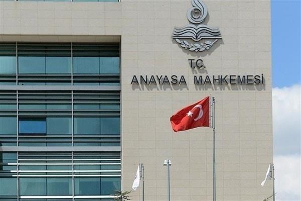 AYM'den nişanlısıyla telefonla görüşemeyen hükümlü için hak ihlali kararı