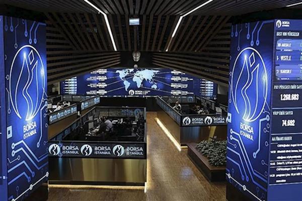 Döviz bazlı gelirleriyle öne çıkan şirketler, iç talep daralmasına karşı büyüme kanallarını açık tuttu