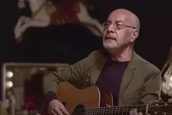 Ünlü sanatçı Mazhar Alanson, 'hayatının en güzel hediyesi'ni paylaştı