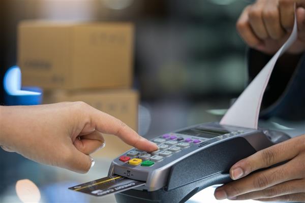 Bireysel kredi kartı bakiyesi 3 trilyon liraya dayandı tüketici kredilerini yakaladı