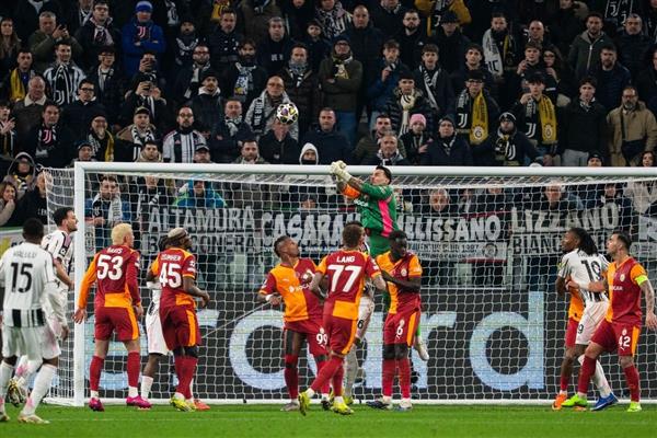 Galatasaray, uzatmalara giden maçta Juventus'a yenildi ancak Şampiyonlar Ligi'nde tur atlayan taraf oldu