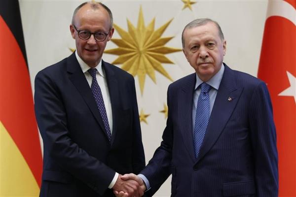 Cumhurbaşkanı Erdoğan, Almanya Şansölyesi Merz ile telefonda görüştü, İran'a yönelik saldırılar ele alındı