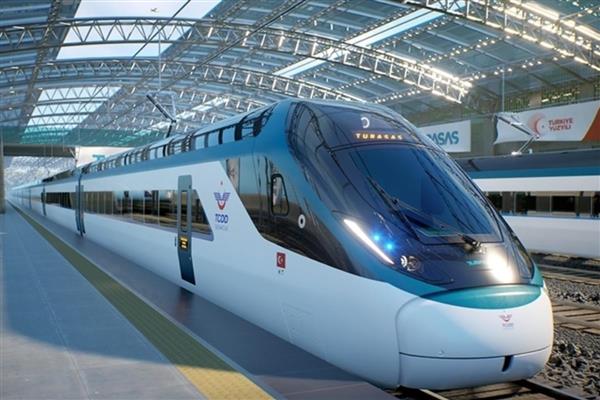 Ulaştırma ve Altyapı Bakanı Abdulkadir Uraloğlu açıkladı, ilk milli elektrikli hızlı tren seti cuma günü raylara iniyor