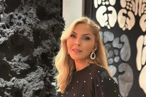 Arzu Sabancı, EPOS 7 Derneği üyeleriyle Bahçeşehir Üniversitesi'nde 'Sanatta Yapay Zeka' eğitimine katıldı