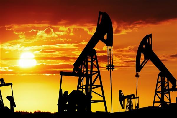 Brent petrolün varil fiyatı 90 doları aştı ve 2024'ten bu yana en yüksek seviyeye ulaştı