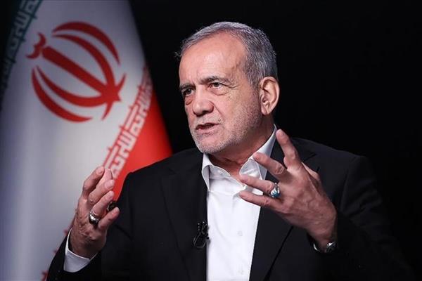 İran Cumhurbaşkanı Pezeşkiyan'dan 'Komşu ülkelerle kardeşiz ancak herhangi bir saldırıya karşılık veririz' çıkışı