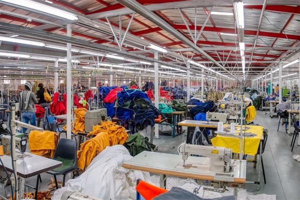 Son bir yılda tekstil ve hazır giyim sektöründe 5 bin şirket kapanırken 113 bin kişi işini kaybetti