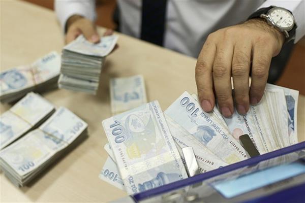 Emeklilerin maaş ve ikramiyeleri bayram öncesi ödenecek