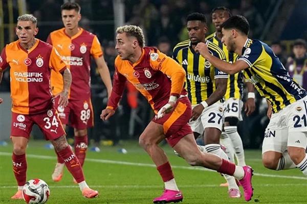 Galatasaray, Süper Lig'in 68 sezonluk puan cetvelinde Fenerbahçe ile farkı kapatıyor