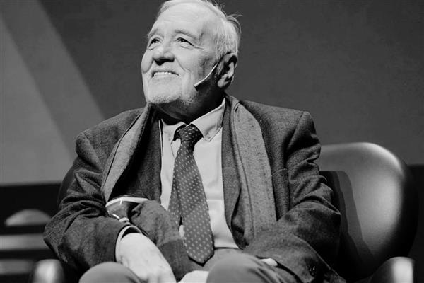 Profesör doktor İlber Ortaylı bugün son yolculuğuna uğurlanıyor