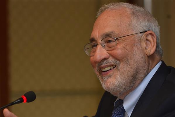 Nobel ödüllü ekonomist Joseph Stiglitz, savaşın ABD'yi stagflasyonun eşiğine getirdiğini söyledi
