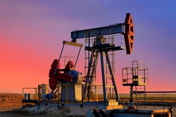 Brent petrol yüzde 8'den fazla artışla 116 doları gördü