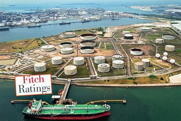 Fitch, Hürmüz Boğazı'nın 3 ya da 6 ay kapalı kalması halinde petrol fiyatlarının ulaşabileceği rakamların senaryolarını paylaştı