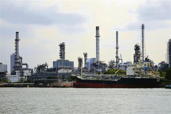 Trump İran savaşında geri adım attı, petrol fiyatları aşağı indi