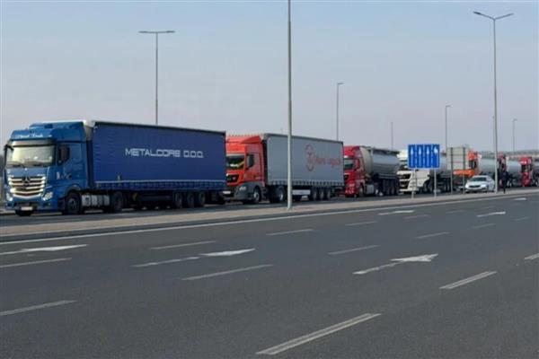 Bosna Hersek'te TIR'cılar eyleme başladı, yük taşımacılığı durdu