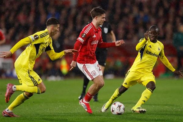 UEFA'dan Fenerbahçe'ye bir sonraki Avrupa maçı için deplasmanda seyirci yasağı