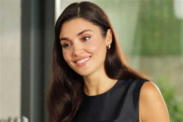 Uyuşturucu soruşturması kapsamında hakkında yakalama kararı çıkarılan Hande Erçel Türkiye'ye döndü ve Adli Tıp'a sevk edildi