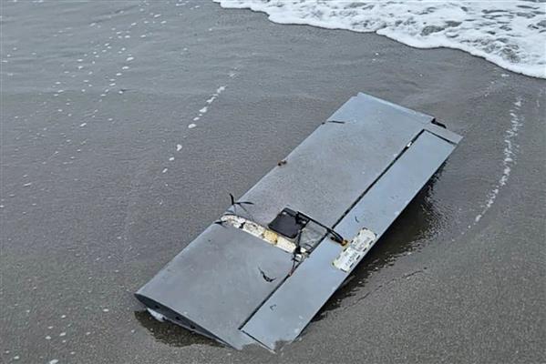 Sakarya'da deniz kıyısında İHA parçaları bulundu