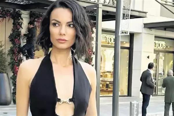 Simge Ünal, yurt dışında bile tacizcilerden kurtulamadı