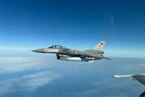 Türk Hava Kuvvetleri Somali'de gösteri uçusu yaptı