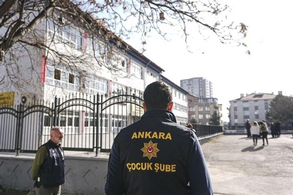 Ülke genelinde okul önlerinde güvenlik önlemleri artırıldı
