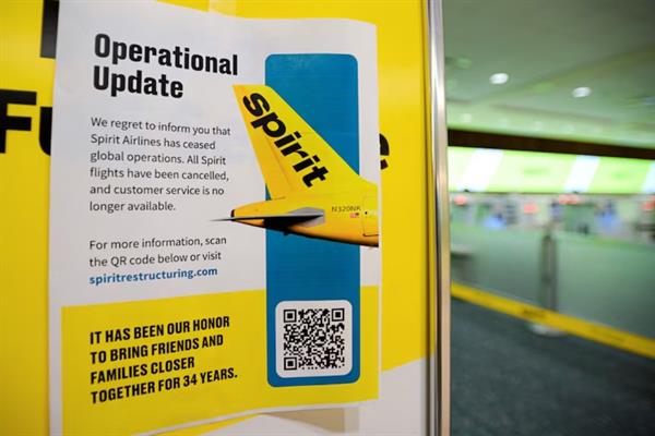 Jet yakıtı fiyatları ikiye katlandı ABD'li Spirit Airlines faaliyetlerini durdurarak sektörde alarm verdi