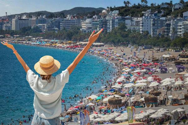 Otel veri ve analiz şirketi STR, Ortadoğu'daki savaş nedeniyle Türk turizmine talebin artacağını tahmin ediyor
