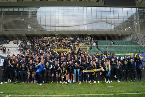 Fenerbahçe ArseVev, Kadınlar Süper Ligi'nde şampiyon oldu