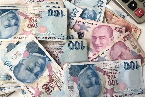 Merkez Bankası duyurdu, piyasanın enflasyon ve dolar tahmini yükseldi