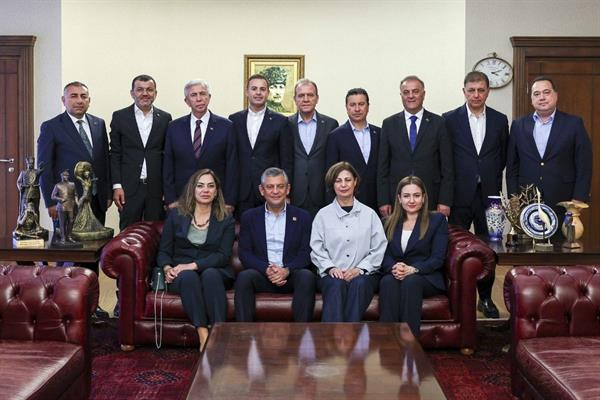 CHP'li başkanlar '45 günde Kurultay' yapılması çağrısında bulundu