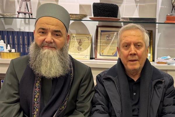 Cübbeli Ahmet cezaevinden arkadaşı olan Aziz Yıldırım'ı tebrik etti