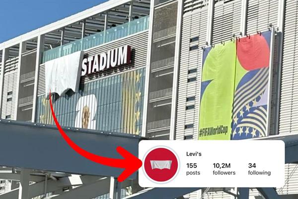 Fifa'nın stattaki logosunu kapattırdığı Levi's bu yasağı reklam kampanyasına dönüştürdü