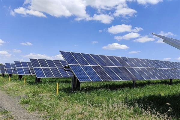 Güneş santralleri elektrik üretiminde rekor seviyeyi gördü