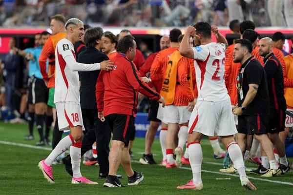 A Milli Takım, Dünya Kupası'ndaki son maçında ABD'yi uzatma dakikalarında bulduğu golle 3-2 mağlup ederek turnuvaya galibiyetle veda etti
