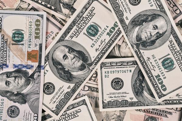Hazine dış borçlanmada hedefi tutturdu, 2 milyar dolarlık ihraca yabancı yatırımcı akını